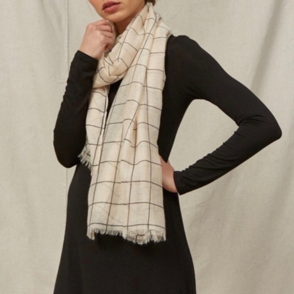 Like New Rachel Pally Window Pane Plaid Scarf